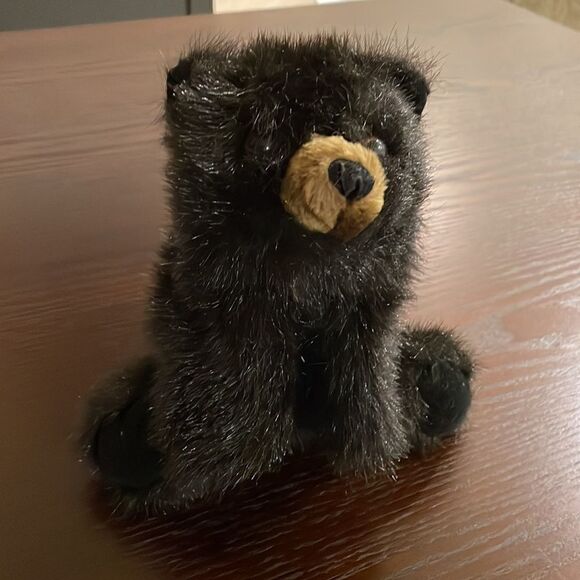 Vintage Folktails Adorable Black Bear Hand Puppet in Excellent Condition 9” long - Picture 3 of 8